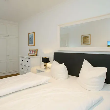 Apartment Haus Strandburg